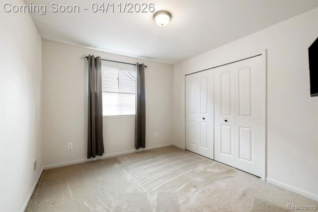 2495 Knollwood Drive, Canton, MI 48188