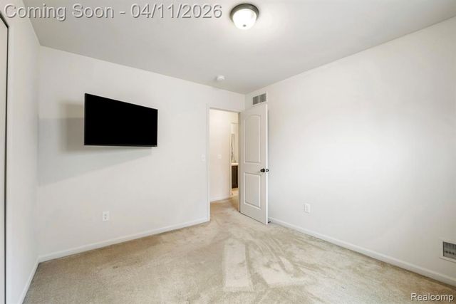 2495 Knollwood Drive, Canton, MI 48188