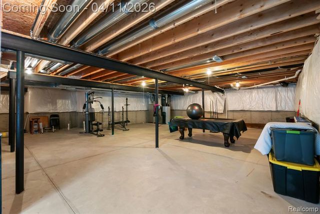 2495 Knollwood Drive, Canton, MI 48188