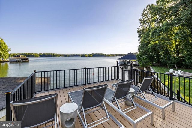 215 BECKY CT, Bumpass, VA 23024