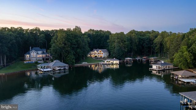 215 BECKY CT, Bumpass, VA 23024