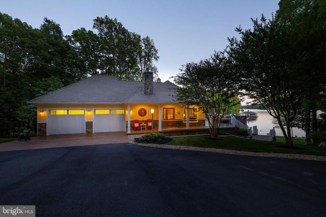 215 BECKY CT, Bumpass, VA 23024