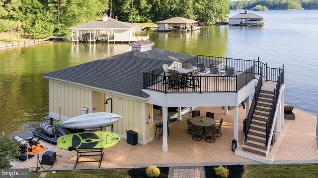 215 BECKY CT, Bumpass, VA 23024