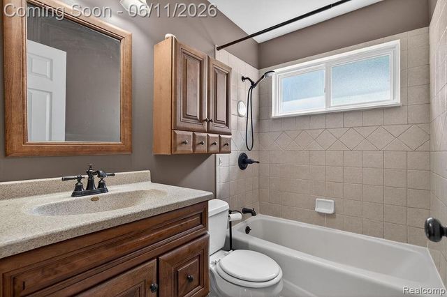 16627 McCann Street, Southgate, MI 48195