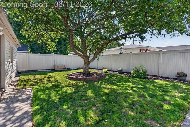 16627 McCann Street, Southgate, MI 48195