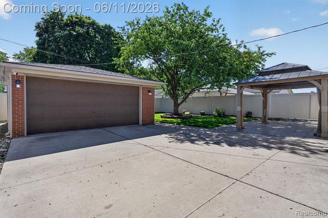 16627 McCann Street, Southgate, MI 48195