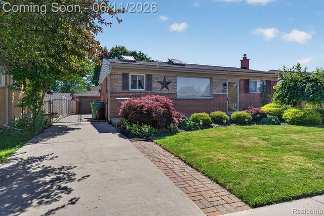 16627 McCann Street, Southgate, MI 48195