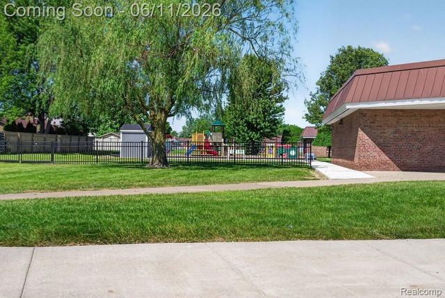 16627 McCann Street, Southgate, MI 48195