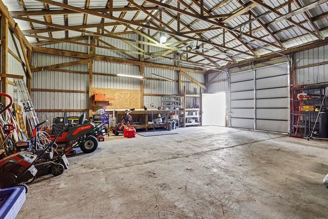5636 E Uv Avenue, Vicksburg, MI 49097