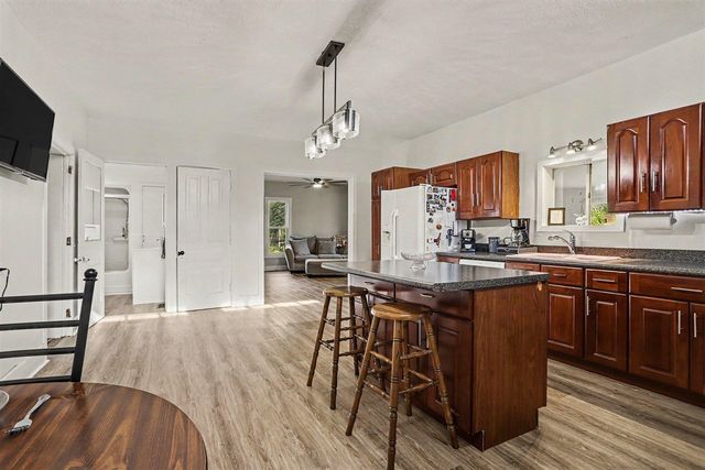 5636 E Uv Avenue, Vicksburg, MI 49097
