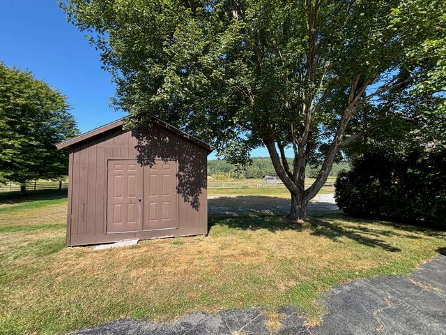 175 Upper Plain, Bradford, VT 05033