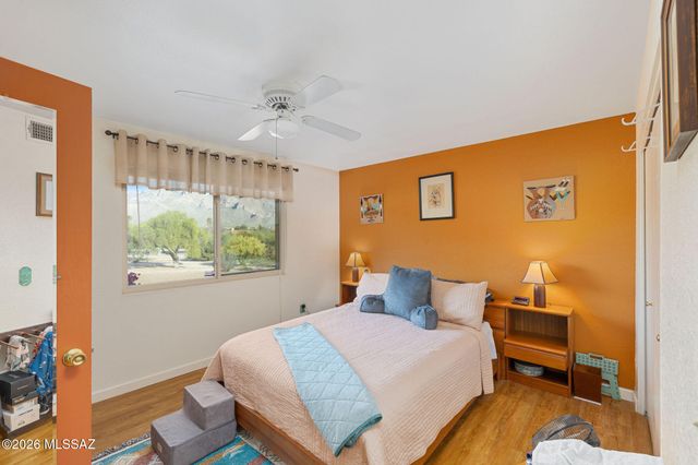 10080 N Camino Valdeflores, Tucson, AZ 85737