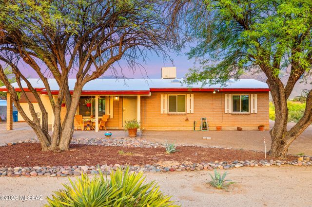 10080 N Camino Valdeflores, Tucson, AZ 85737