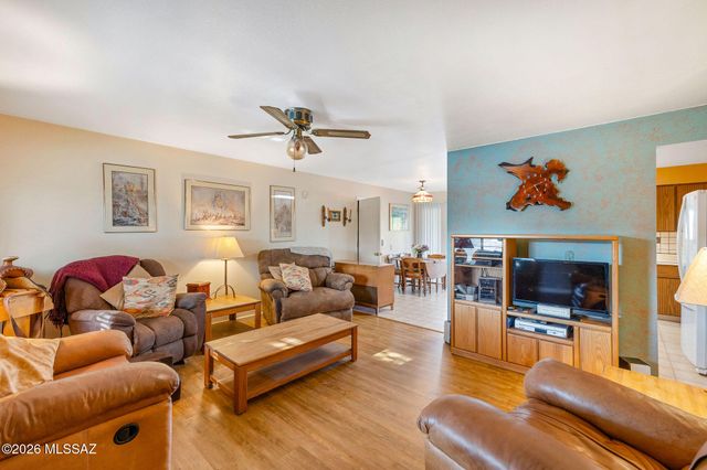 10080 N Camino Valdeflores, Tucson, AZ 85737