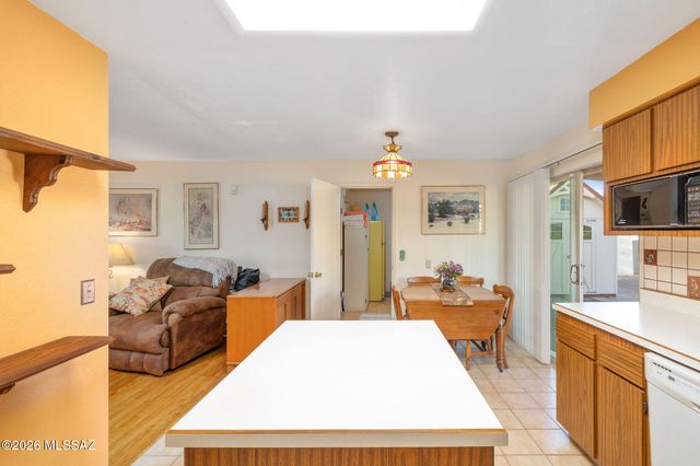 10080 N Camino Valdeflores, Tucson, AZ 85737