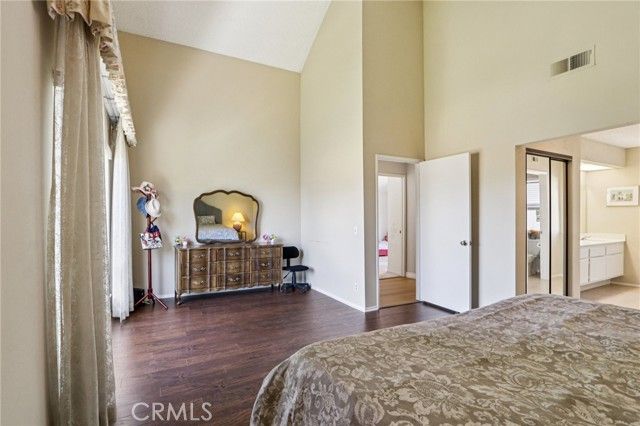 963 Thistlegate Road, Oak Park, CA 91377