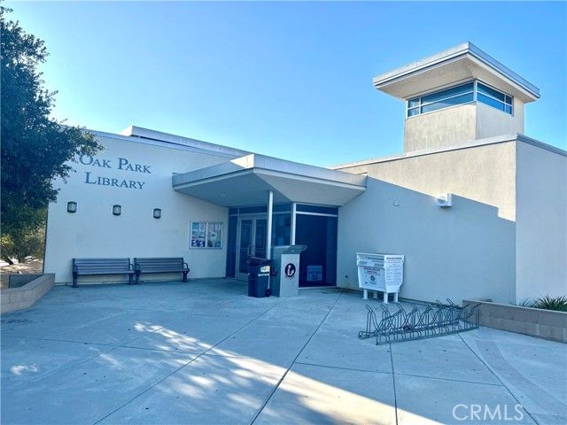 963 Thistlegate Road, Oak Park, CA 91377