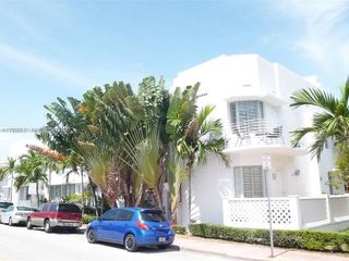 611 11th St 104, Miami Beach, FL 33139
