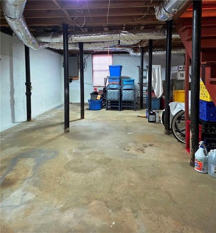 1554 COOPER LAKE SE Road, Smyrna, GA 30082