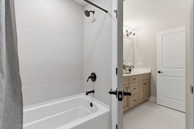 16541 Kayla Drive, Lemont, IL 60439