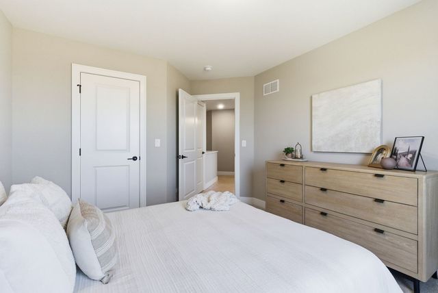 16541 Kayla Drive, Lemont, IL 60439