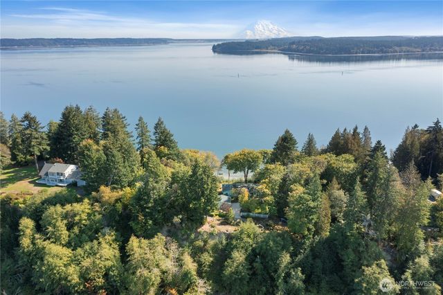 1403 S Head Avenue SW, Lakebay, WA 98349