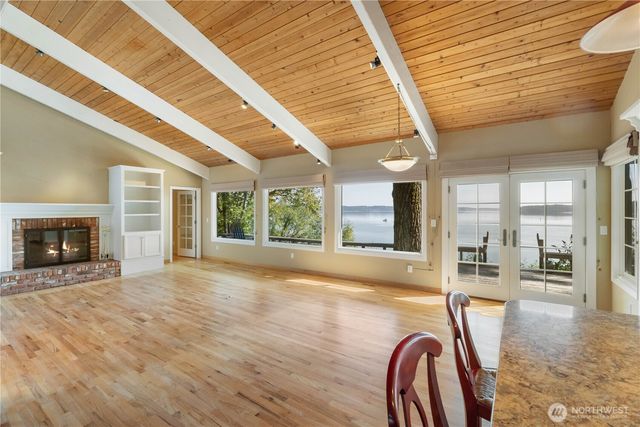 1403 S Head Avenue SW, Lakebay, WA 98349