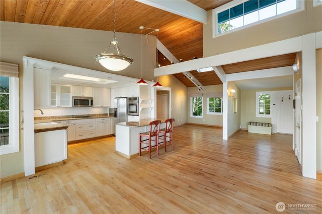 1403 S Head Avenue SW, Lakebay, WA 98349