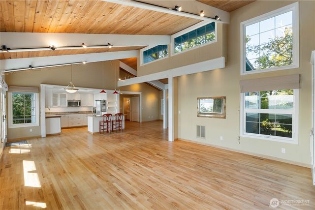 1403 S Head Avenue SW, Lakebay, WA 98349