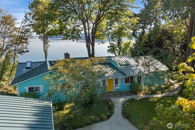 1403 S Head Avenue SW, Lakebay, WA 98349