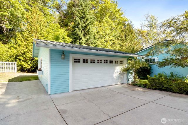 1403 S Head Avenue SW, Lakebay, WA 98349