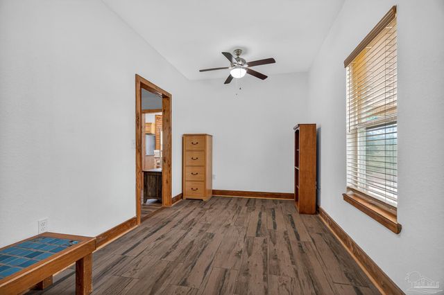 2248 Wallace Lake Rd, Pace, FL 32571