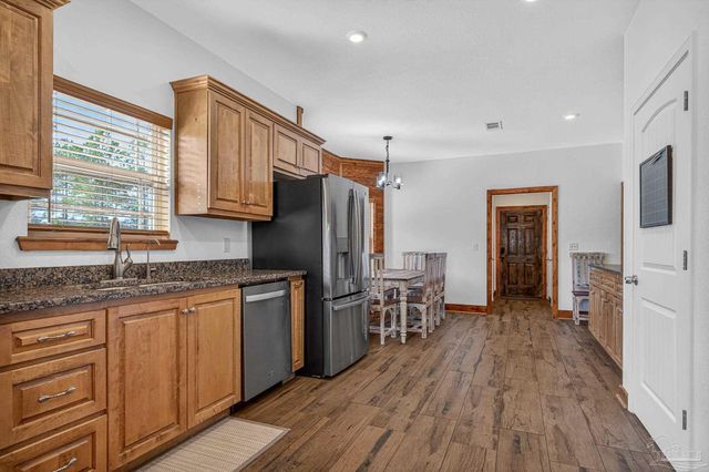 2248 Wallace Lake Rd, Pace, FL 32571