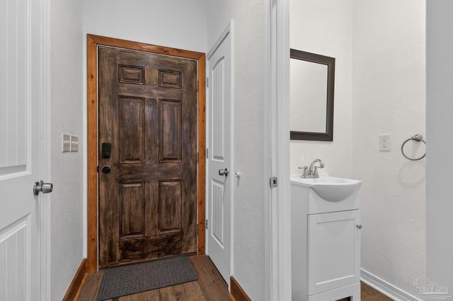 2248 Wallace Lake Rd, Pace, FL 32571