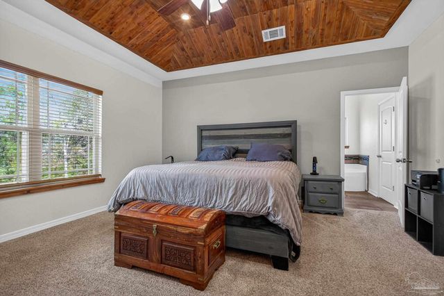 2248 Wallace Lake Rd, Pace, FL 32571