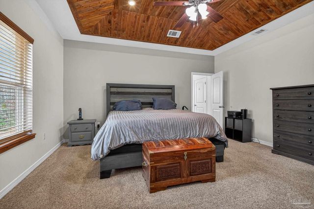 2248 Wallace Lake Rd, Pace, FL 32571