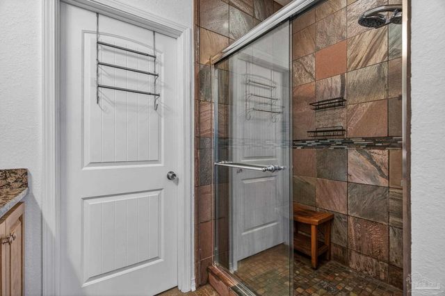 2248 Wallace Lake Rd, Pace, FL 32571