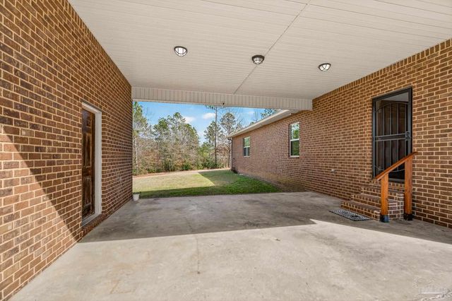 2248 Wallace Lake Rd, Pace, FL 32571