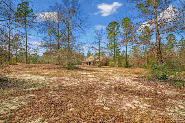 2248 Wallace Lake Rd, Pace, FL 32571