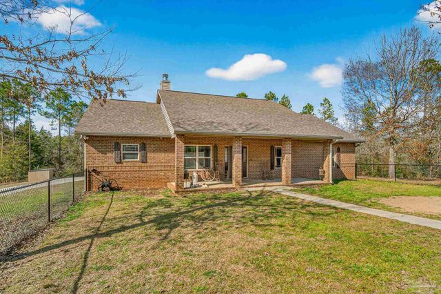 2248 Wallace Lake Rd, Pace, FL 32571