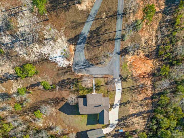 2248 Wallace Lake Rd, Pace, FL 32571