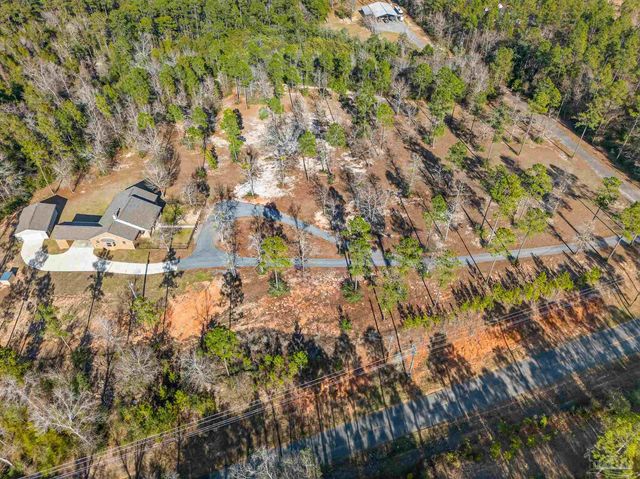 2248 Wallace Lake Rd, Pace, FL 32571