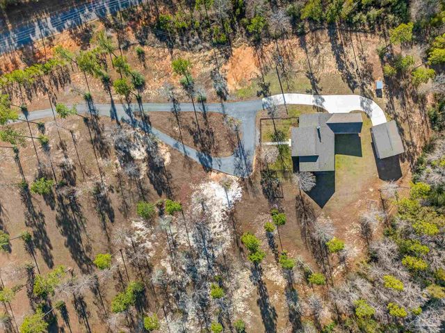 2248 Wallace Lake Rd, Pace, FL 32571