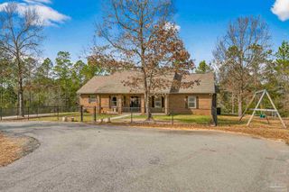 2248 Wallace Lake Rd, Pace, FL 32571