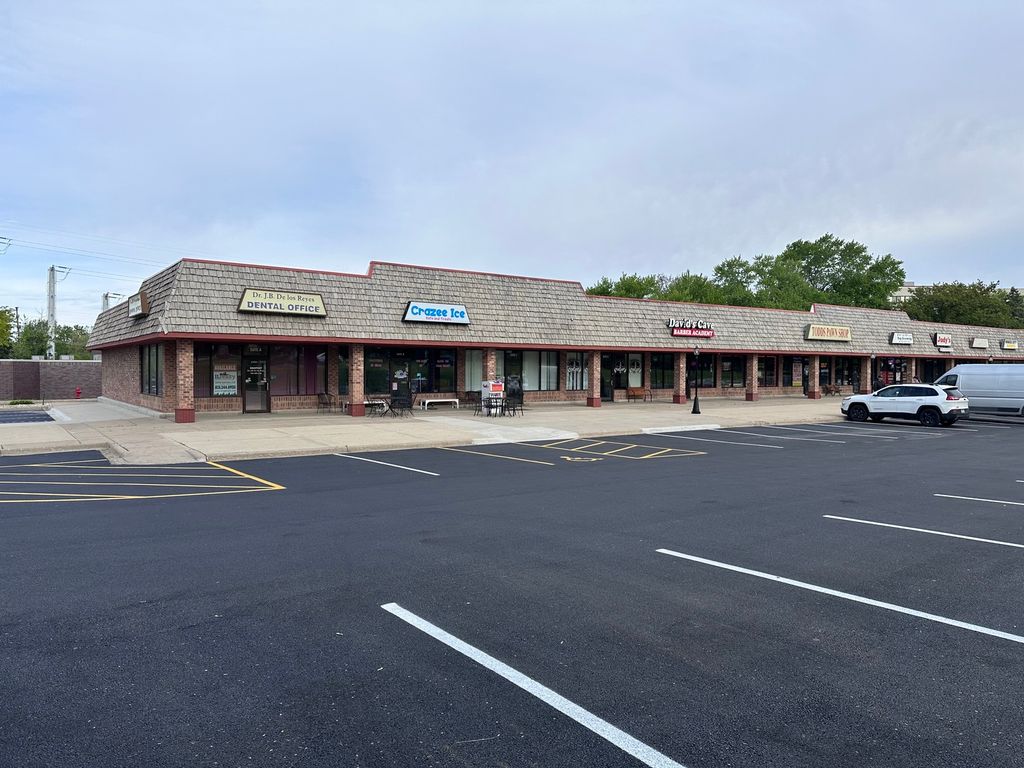 300 N Milwaukee Avenue C, Lake Villa, IL 60046