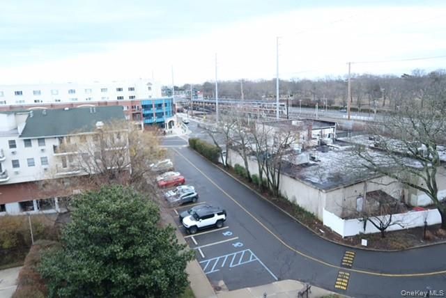 135 Post Avenue 5-L, Westbury, NY 11590