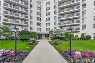 135 Post Avenue 5-L, Westbury, NY 11590