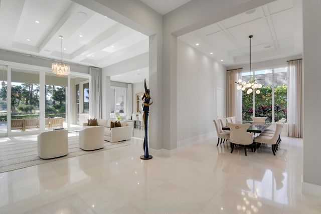 12209 Plantation Way, Palm Beach Gardens, FL 33418