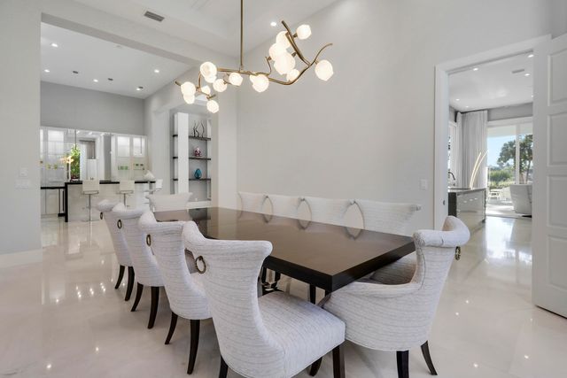 12209 Plantation Way, Palm Beach Gardens, FL 33418