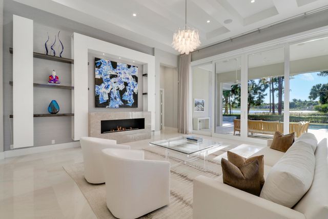 12209 Plantation Way, Palm Beach Gardens, FL 33418